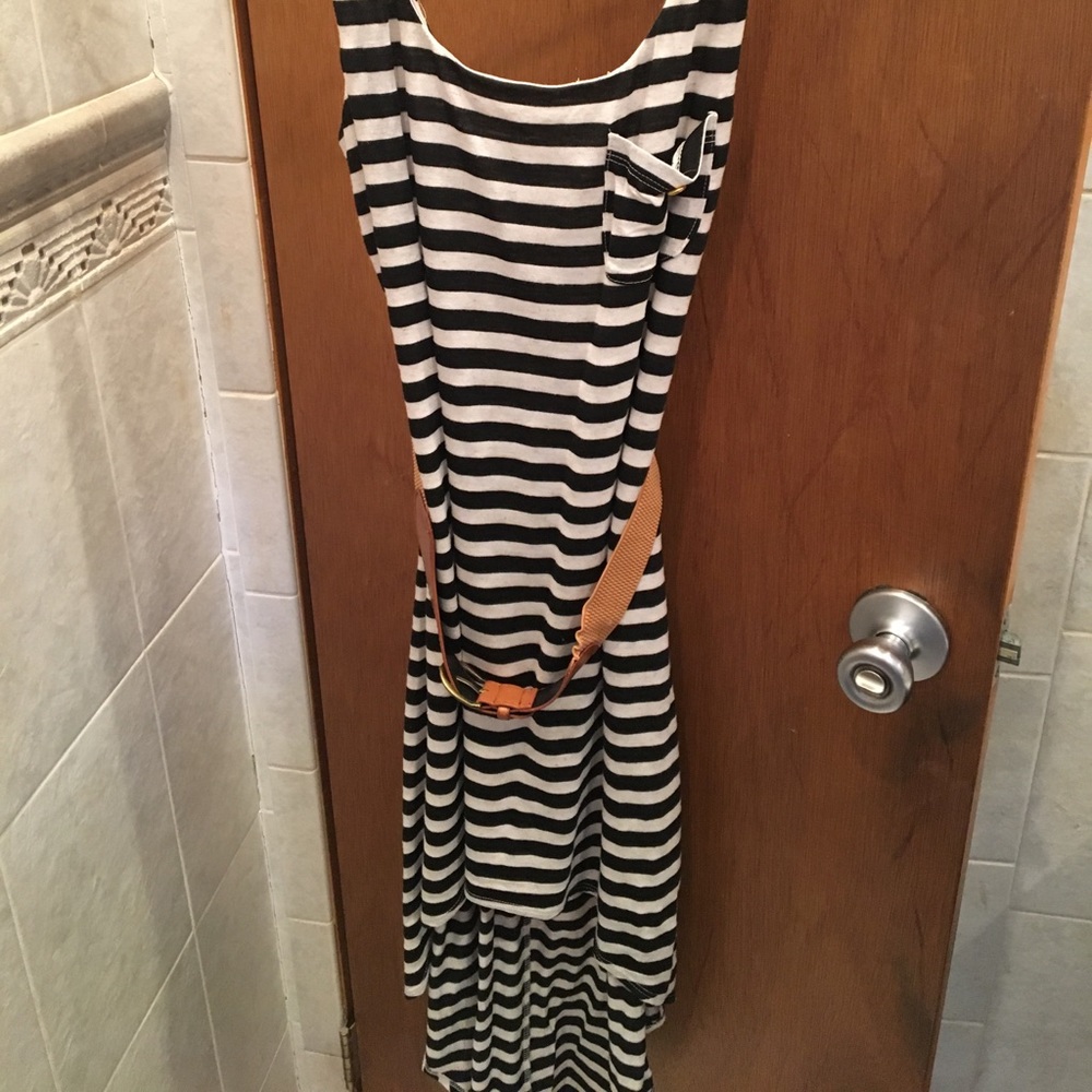 Striped high/low dress with belt